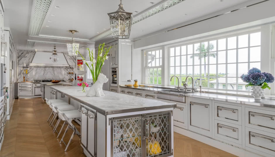 Ekskluzywna kuchnia Tommy'ego Hilfigera! Wyrafinowany luksus cały w bieli