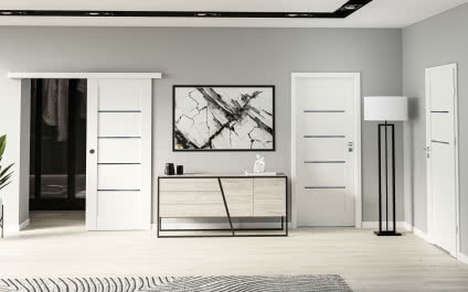 Różne drzwi w jednym domu - stylowe połączenia, które działają