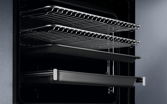 piekarnik parowy, kratki do pieczenia, taca, do pieczenia