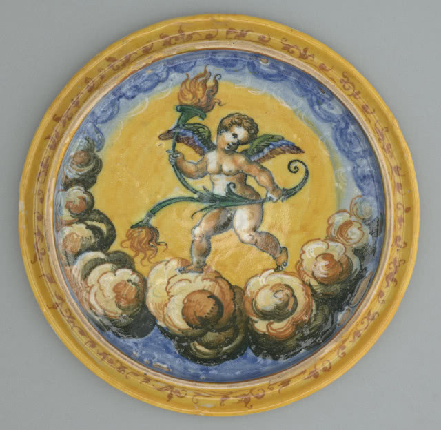 pokrywka z puttem na chmurach