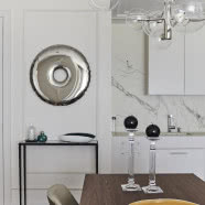 Francuskie mieszkanie singielki na warszawskim Żoliborzu