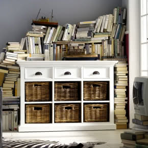 Eklektyczne komody - ozdoba salonu