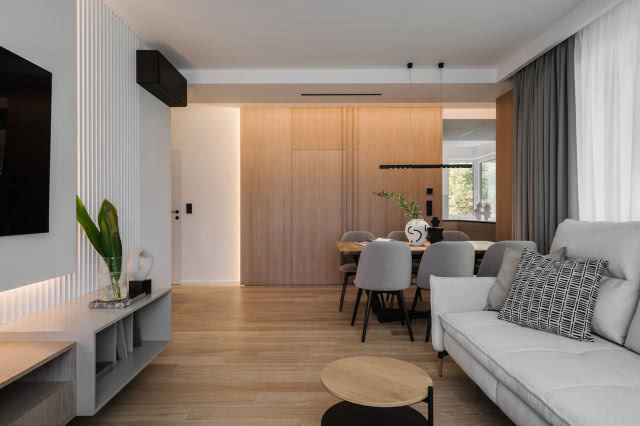 drewniana podłoga dąb parkiet