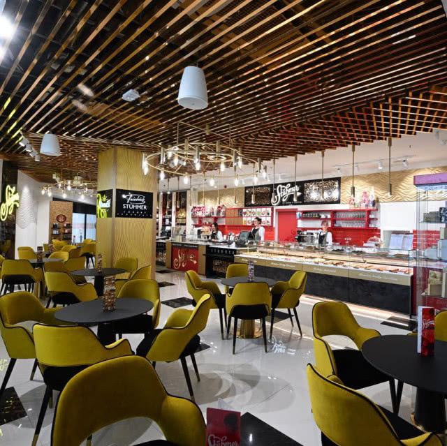 Nagroda Publiczności: sklep STÜHMER w centrum handlowym Gobuda w Budapeszcie, autor: Zsolt Nagypál, Węgry