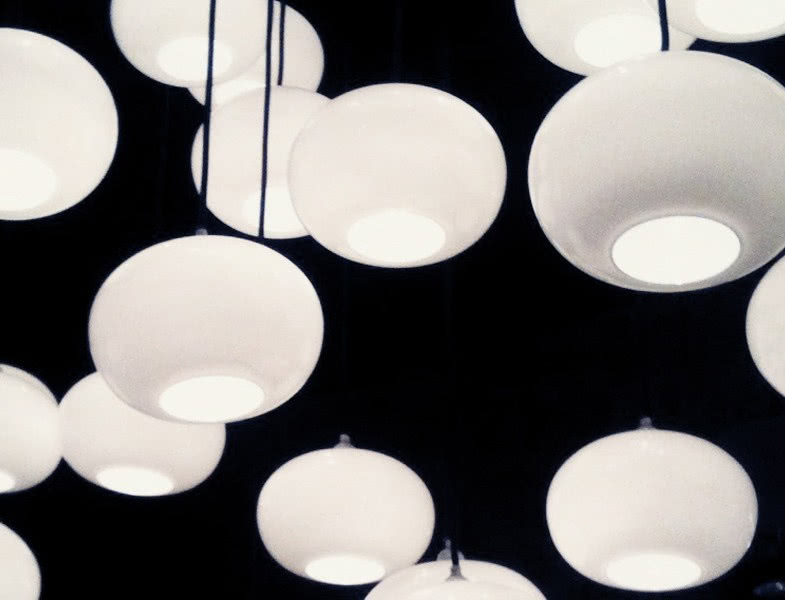 Wnętrze Bistro Dinette we Wrocławiu, oświetlenie...