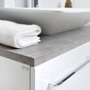 Szafka podumywalkowa Susanne z baltem w kolorze...