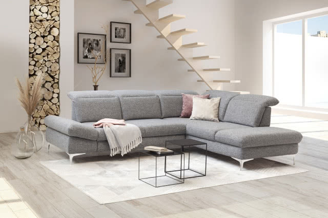 Gdzie robić zakupy do domu? Sprawdzone salony meblowe