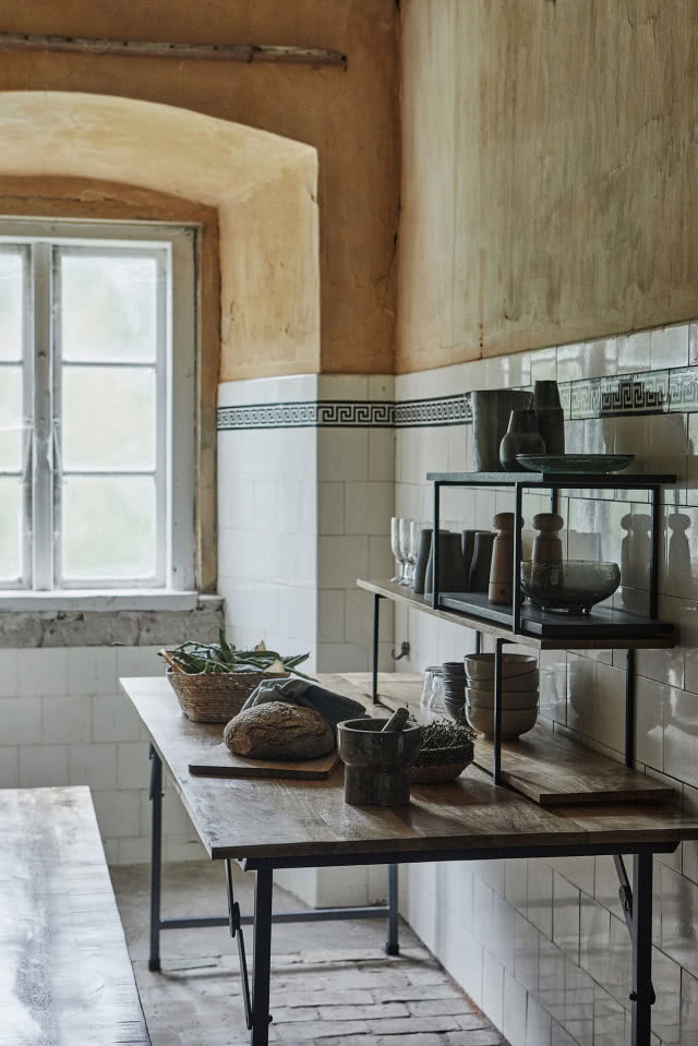 stylizowana na starą kuchnia