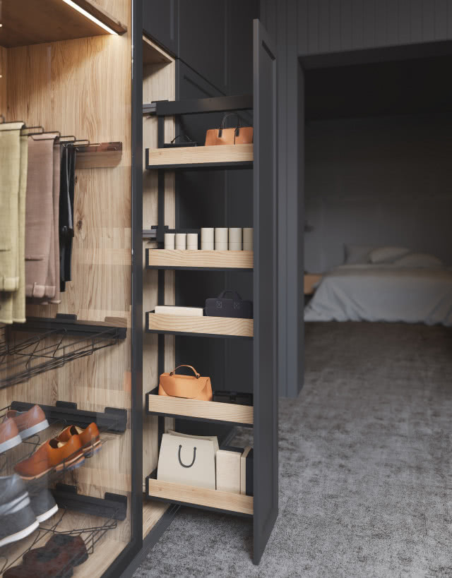 półki na torebki, półki na buty, wieszaki na spodnie