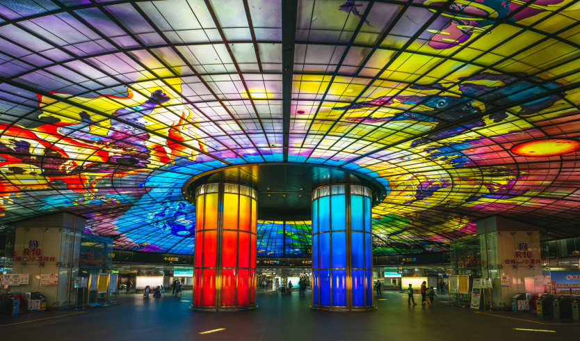 Blask, który tworzy magię - najpiękniejsze dekoracje świetlne na święta