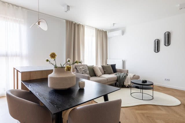 salon w jasnych kolorach