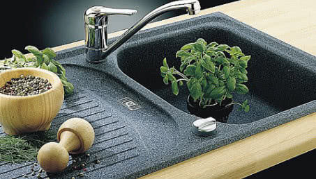 Z jakiego tworzywa zlew?