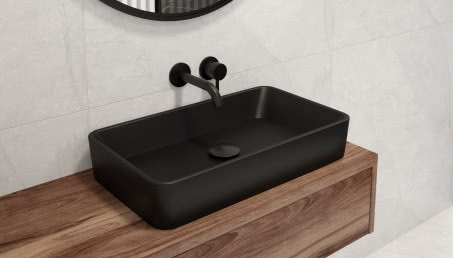 Czarna armatura w łazience - wady, zalety, czyszczenie i pomysły na aranżację