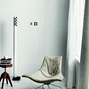 Occasional - fotel z drewnianą podstawą, obicie...