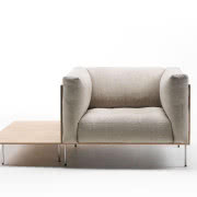 Occasional - fotel z drewnianą podstawą, obicie...