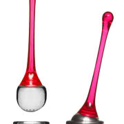 Karminowy wianek, suto marszczona czerwona...