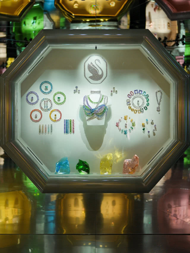 Wystawa Swarovskiego Masters of Light" w Muzeum Sztuki Współczesnej w Szanghaju