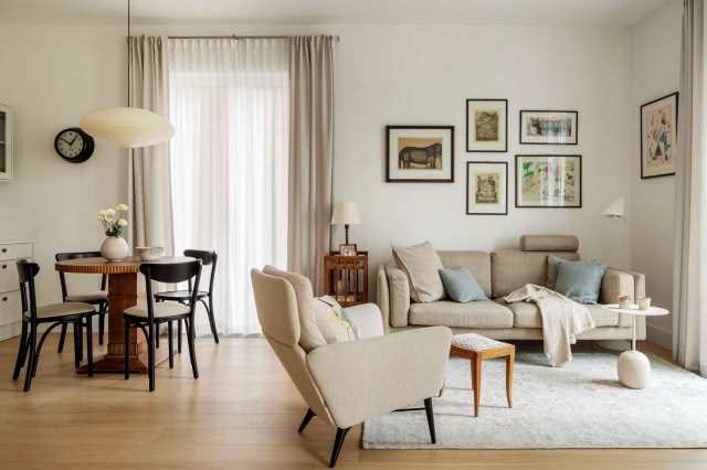 Komplet wypoczynkowy do salonu w odcieniach beżu