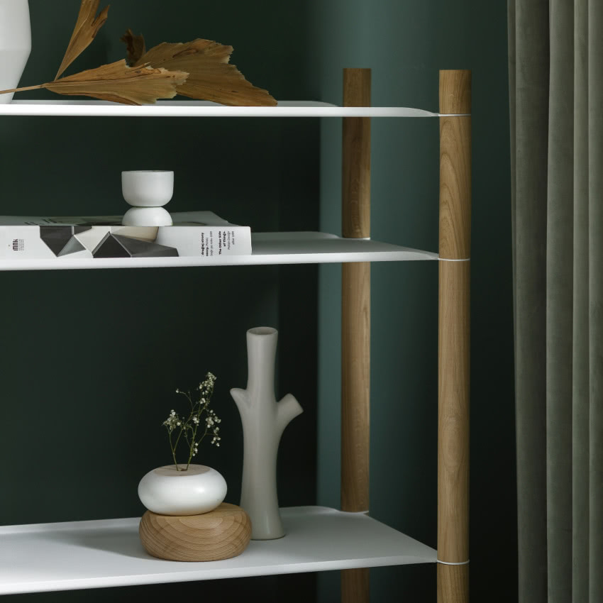 Stalowe zaokrąglone
na brzegach półki dostępne...