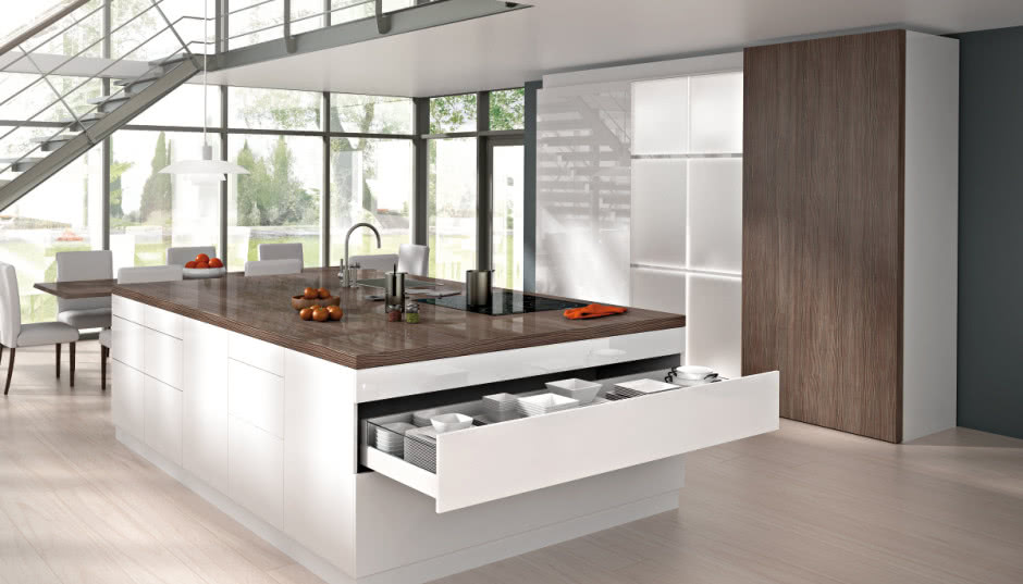 Bezuchwytowe otwieranie szafek. Wygodnie, czysto i elegancko