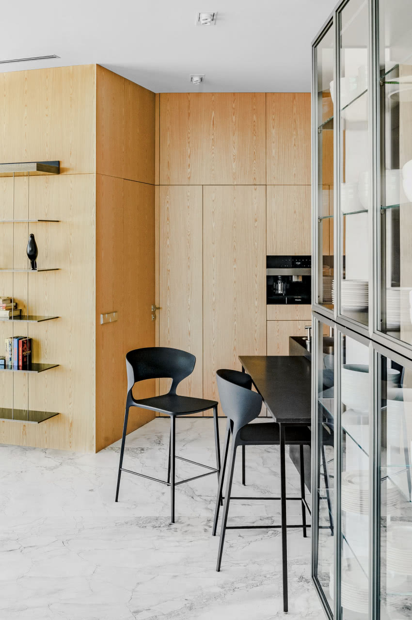 Funkcjonalna kuchnia z praktyczną zabudową...