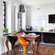 Miejski styl z nutą retro - mieszkanie w kamienicy