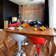 Miejski styl z nutą retro - mieszkanie w kamienicy