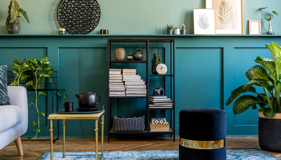 Boazeria drewniana - ile kosztuje, jak wygląda i do jakich wnętrz pasuje?