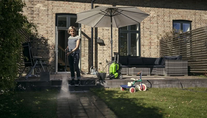 Zabezpiecz taras jesienią, by cieszyć się nim na wiosnę