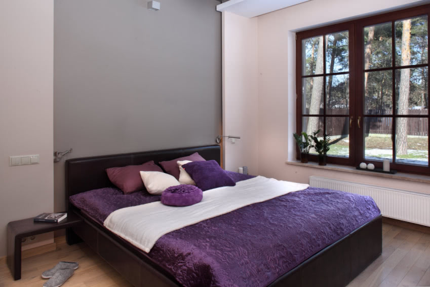 Kolorystyczną dominantą małżeńskiej sypialni...