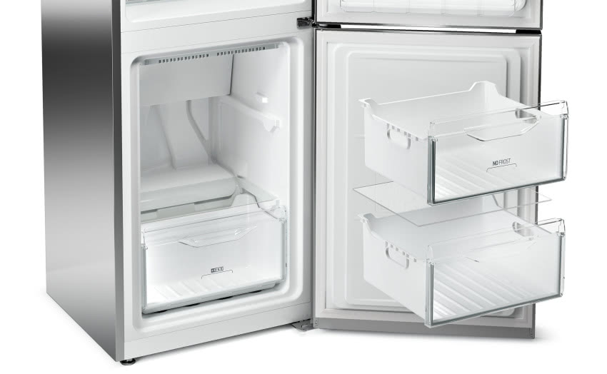 i wnętrze zamrażarki