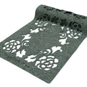 Bieżnik z kolekcji Bloom, ozdobiony wyciętymi...