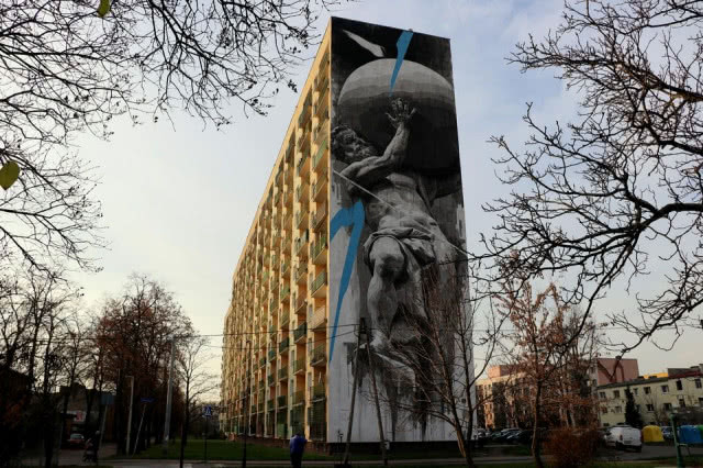 Mural Bombowy tytan, ul. Marynarska 54
