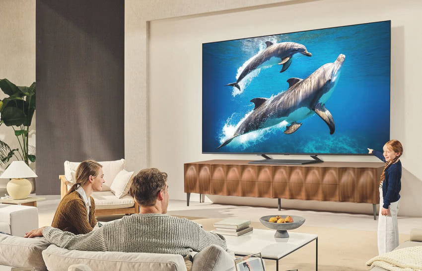 LG QNED93 evo AI miniLED - jasny ekran do...