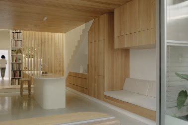 Fornir drewniany wraca do łask! Jak wykorzystać jego potencjał?