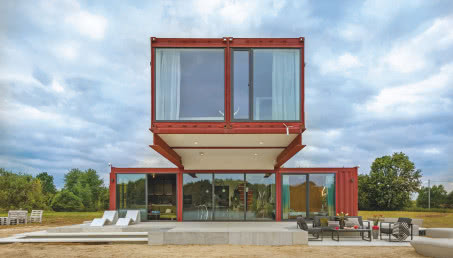 Ten dom z kontenerów to architektoniczny game changer. Kto go zobaczy, przeciera oczy ze zdumienia