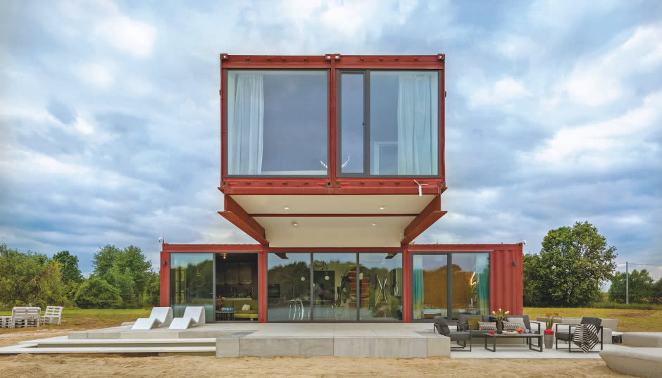 Ten dom z kontenerów to architektoniczny game changer. Kto go zobaczy, przeciera oczy ze zdumienia