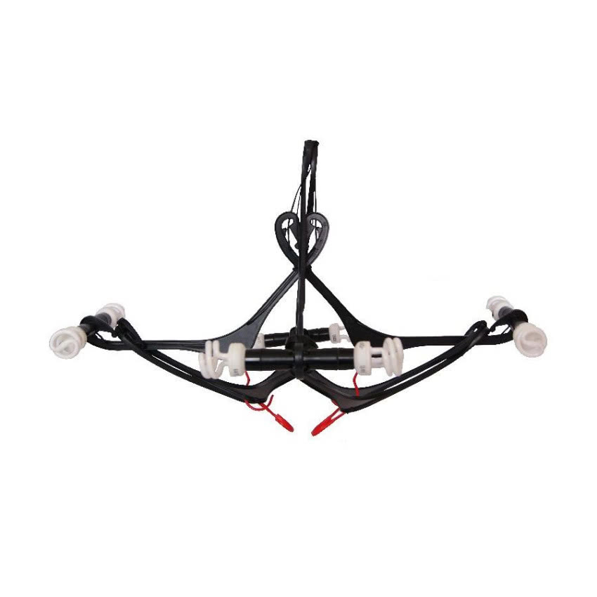 Chandelier, lampa z wieszaków na ubrania