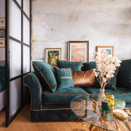 Oryginalna kawalerka w stylu eklektycznym