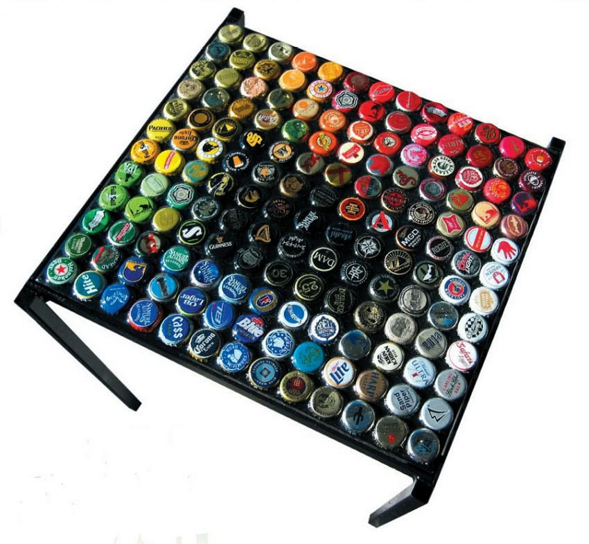 Stół z kapslowym blatem, Matt LeBeau.