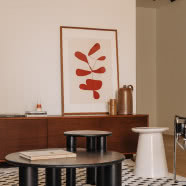 Krakowskie mieszkanie w stylu mid-century modern. Architektki zaprojektowały je pod wynajem!