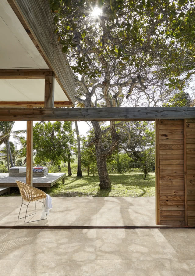 taki sam kamień w domu i na tarasie