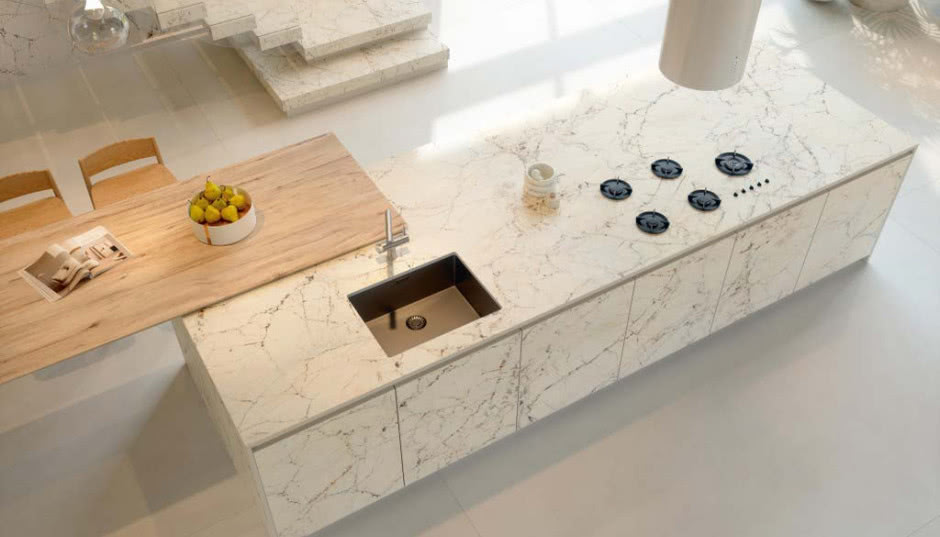 Dlaczego warto użyć spieku kwarcowego na wyspie kuchennej?