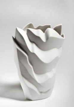 biały wazon z porcelany Vagueira
