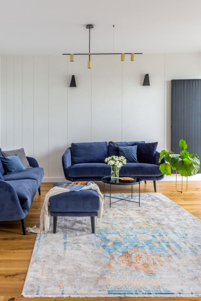 Welurowe meble w salonie