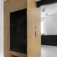 Minimalistyczne mieszkanie w Krakowie - dominuje w nim czerń i biel!