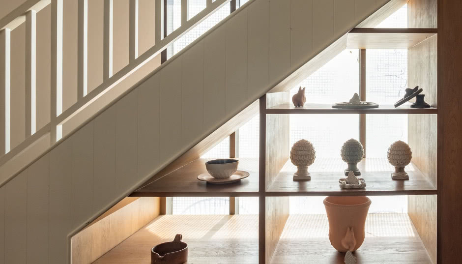 7 patentów na zabudowę pod schodami - pomysły, inspiracje i praktyczne rozwiązania