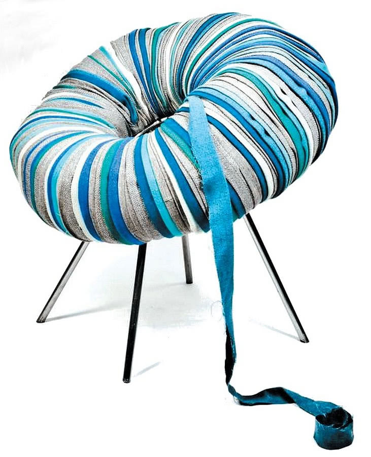 Fotel z siedziskiem z pasów odzyskanych tkanin,...