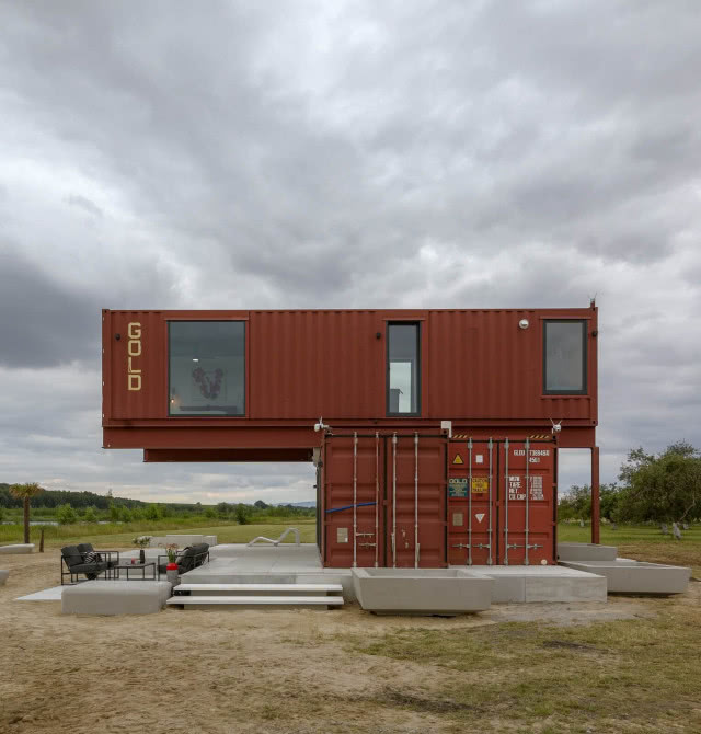 Dom z kontenerów o powierzchni 120 m2