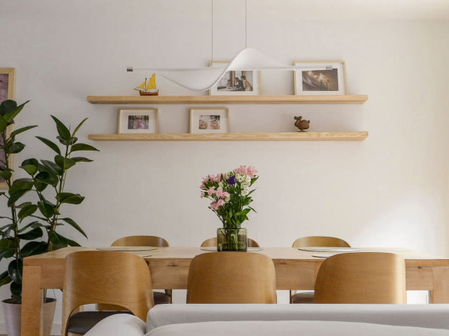 ciepłe kolory w jadalni